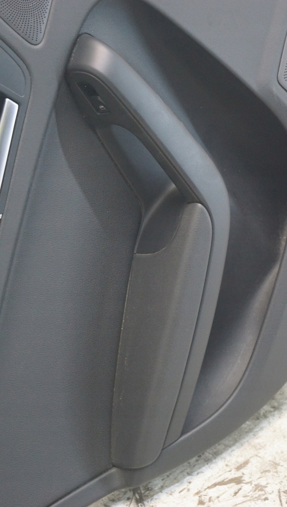 фото №9, Обивка дверь audi оригинальный номер 8t8867305