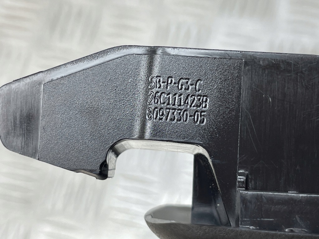 фото №7, Bmw оригинальный номер 8097330 4' g22 g26 g82 защита солнцезащитная козырёк правая