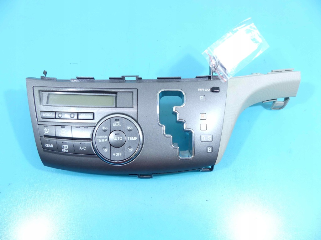 фото №1, Панель обдув кондиционера toyota estima iii 06-19