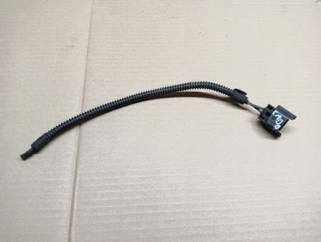 фото №1, Штекер шланг протитуманної фари vw caddy 16r