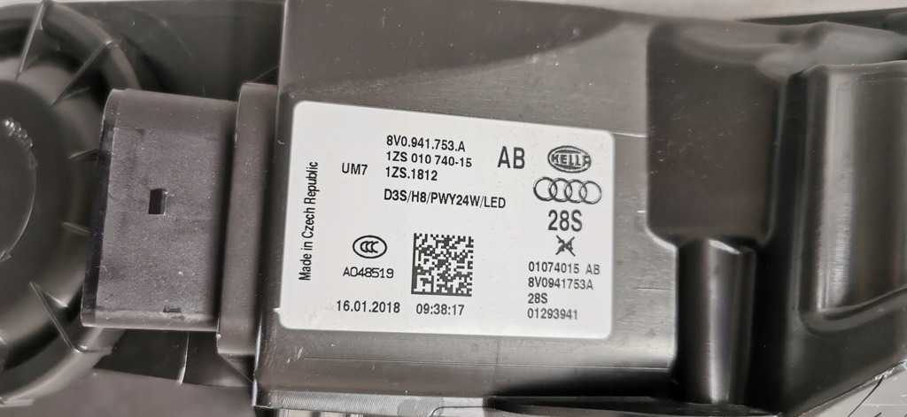 фото №10, Audi a3 8v sedan ксенон лівий поворотний 8v0941753a