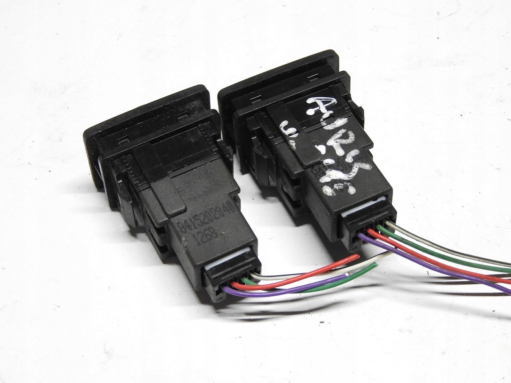 фото №11, Toyota auris i переключатель регулировки света