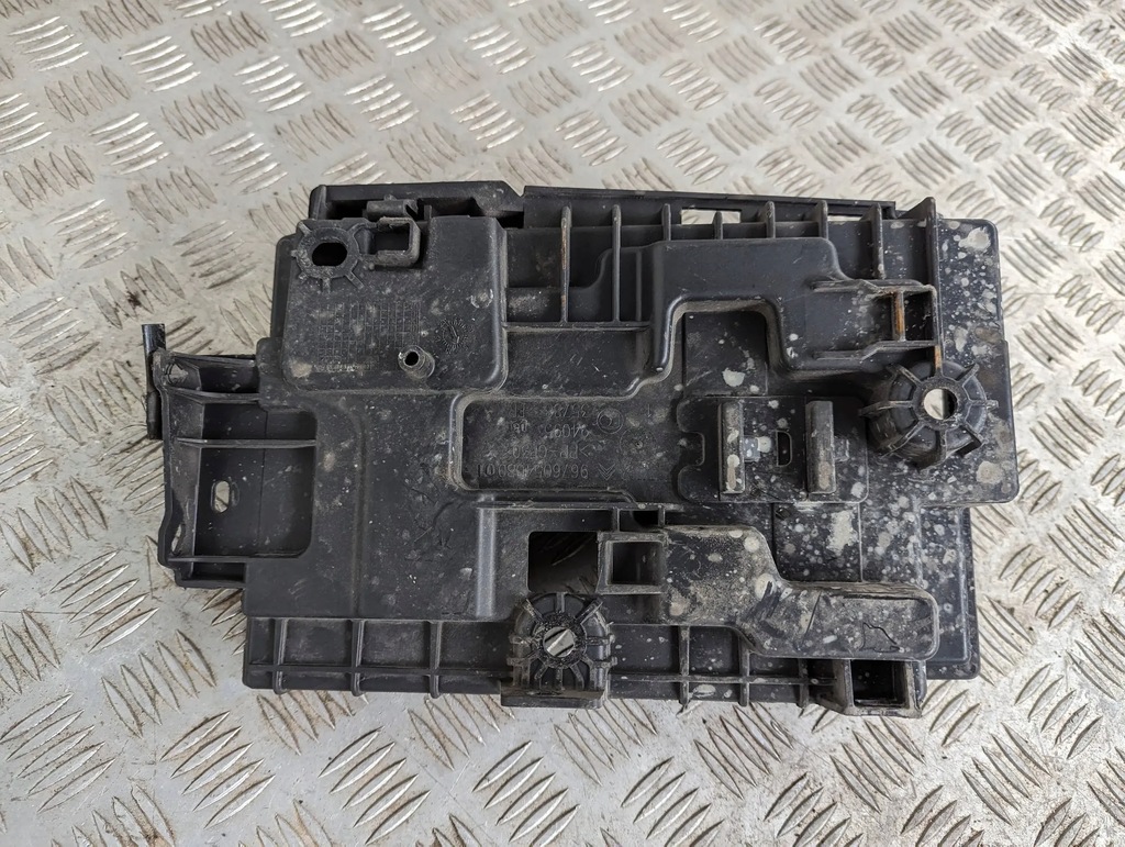 фото №6, Citroen c4 cactus 2014-2020 1.2 vti основание аккумулятор