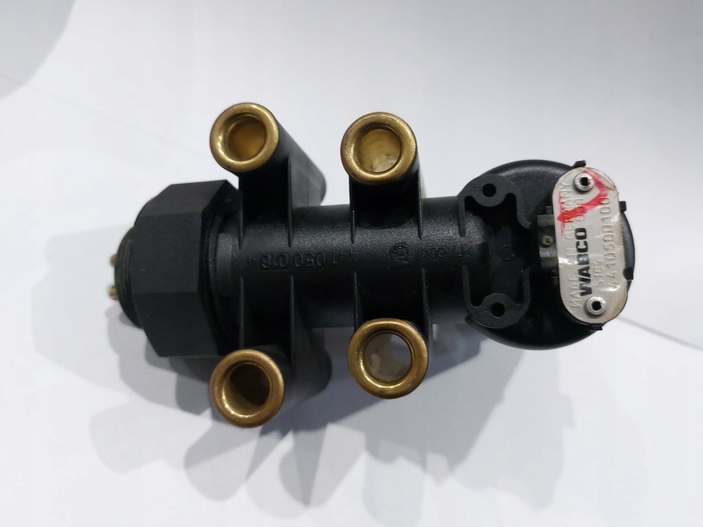 Датчик рівня підвіска пневматичний wabco Доставка