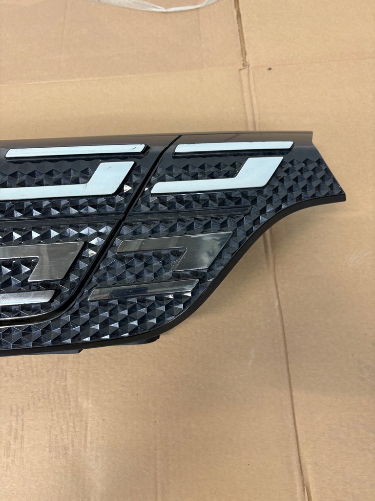 фото №2, Решётка радиатора решётка радиатора dacia spring