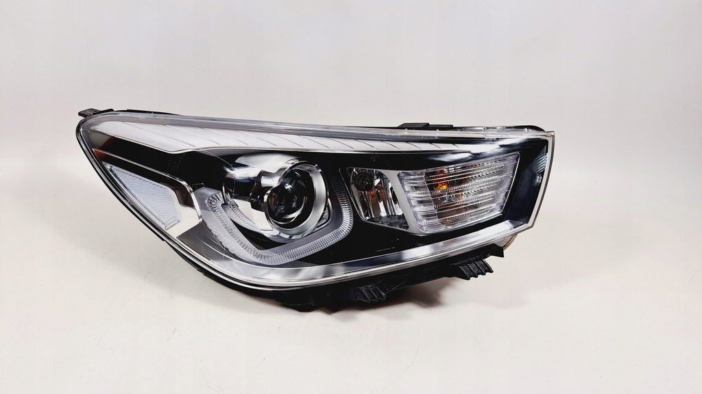 фото №1, Kia rio 4 iv 2017+ лампа правая led 92102-h8