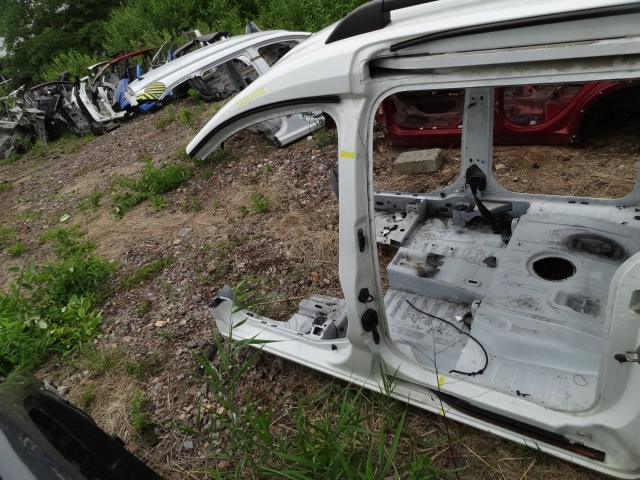 фото №1, Dacia dokker 2017 блок двигуна поріг лівий оригінал