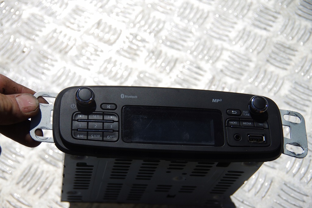 фото №1, Радіо usb mp3 renault clio iv 281154149r