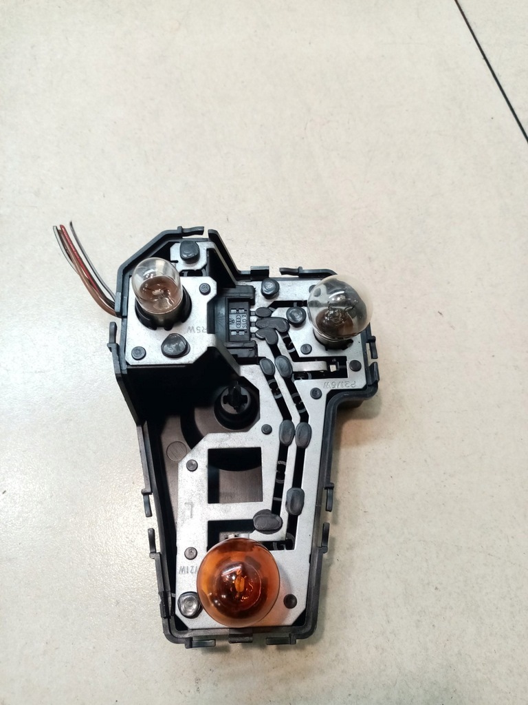 фото №7, Вкладиш лампи лівий правий задня galaxy 2.0 95vw13n004ea