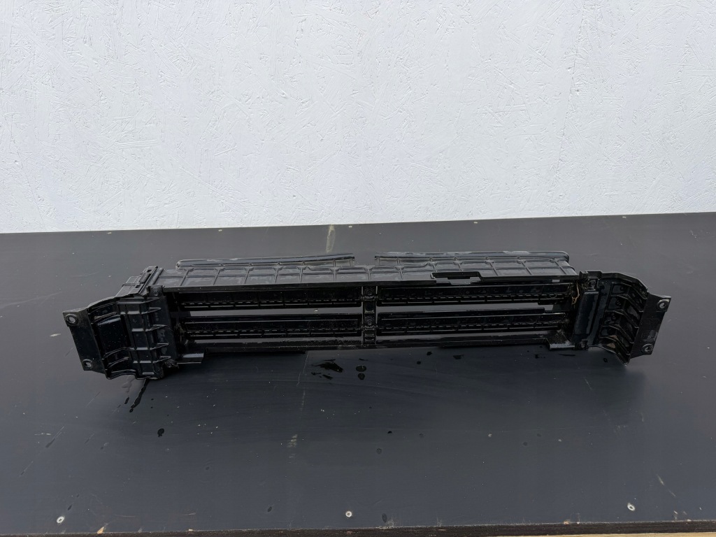 Hyundai kona ev electric жалюзі впуск кермо повітря 86950-k4000 stbdb в Україні