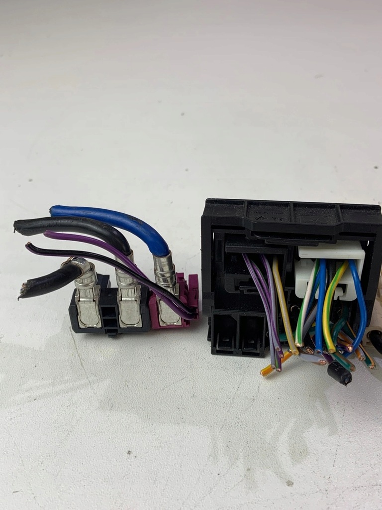 фото №7, Роз'єми штекер колодка радіо nli hu jaguar xe cb