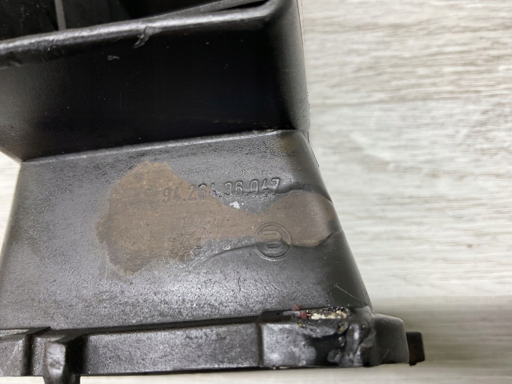 Купить Канал воздушный обдув правый mercedes-benz sl r129 a1298300803 9426436047