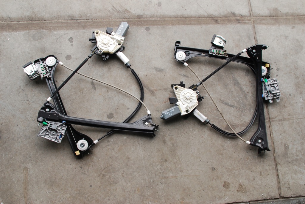 фото №1, Механизм стекло l / p перед mercedes slk 11- r172