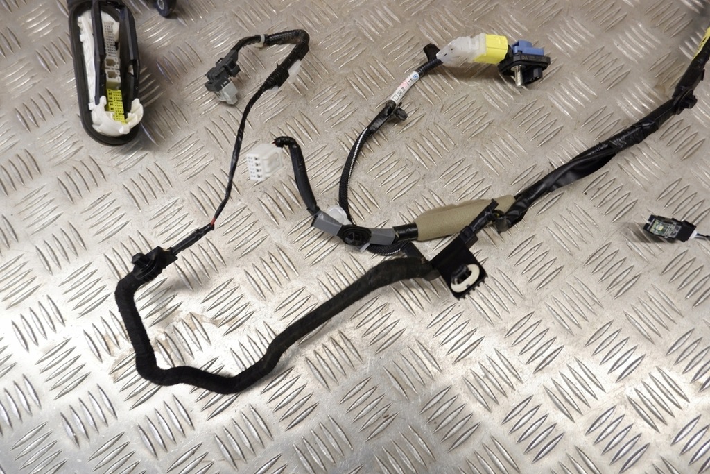 фото №14, Джгут передніх лівих двері lexus es _z10_, _a10_, _h10_ 8215233m50