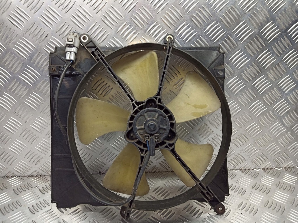 фото №1, Вентилятор радиатора toyota starlet p9 1.4