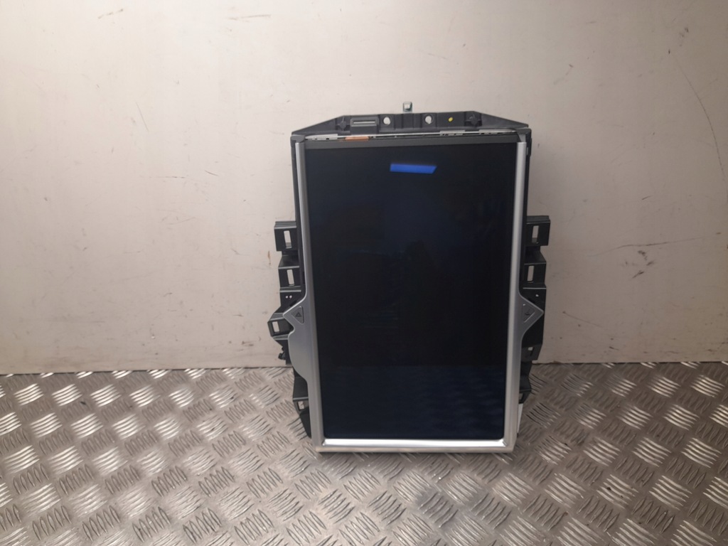 фото №1, Екран tesla model s 2015 100477715k