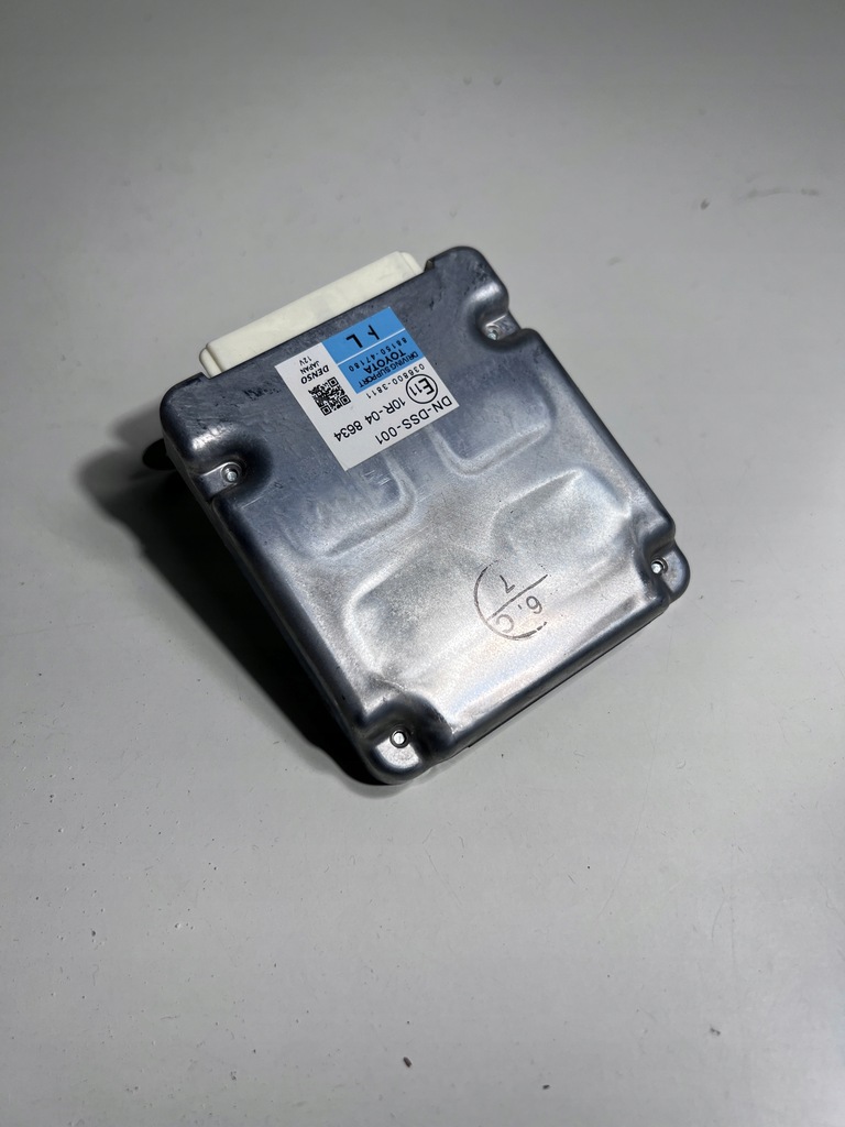 фото №1, Toyota prius plus модуль блок управления 88150-47180