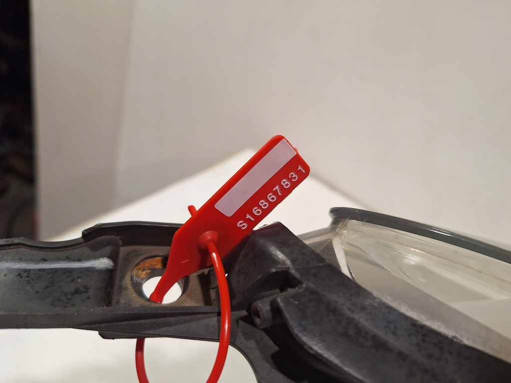 фото №14, Лампа перед левая ксенон 9660236680 peugeot 407 04-