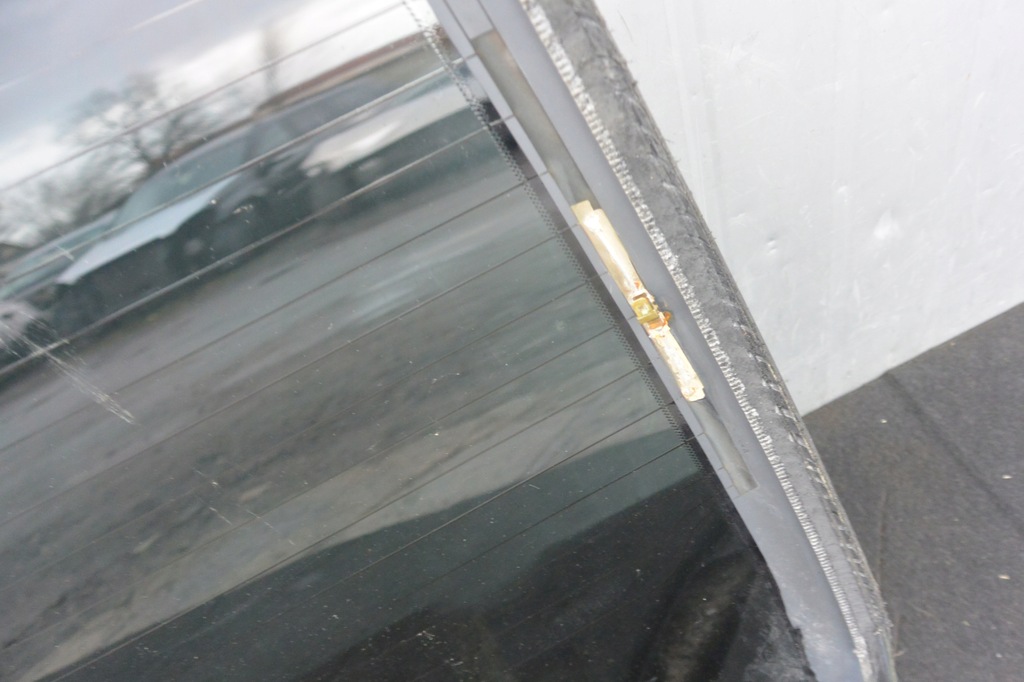 фото №8, Стекло задняя задняя оригинал nissan maxima qx a33