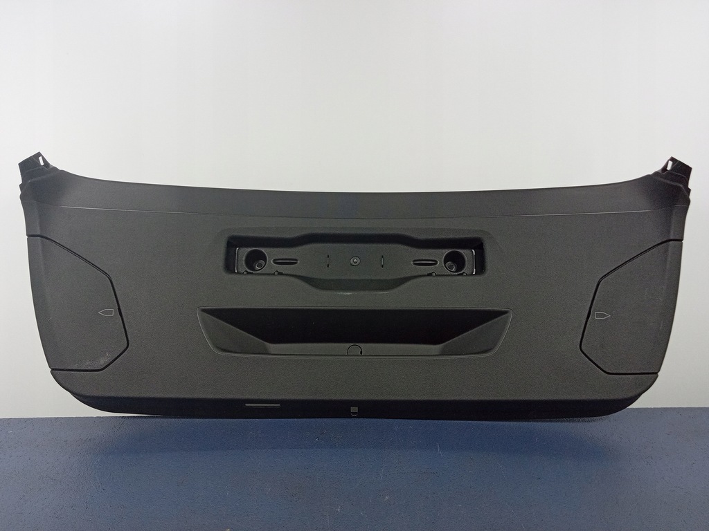 фото №1, Bmw 1 f40 оббивка кришки задня 7456065