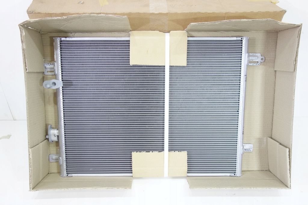 фото №1, Радиатор кондиционера renault zoe 921007736r nowa