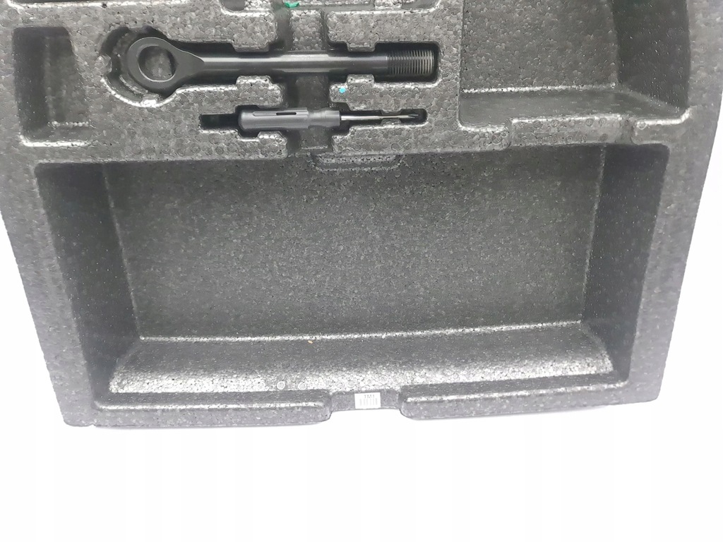 фото №12, Hyundai kona i 2020 бардачок багажника