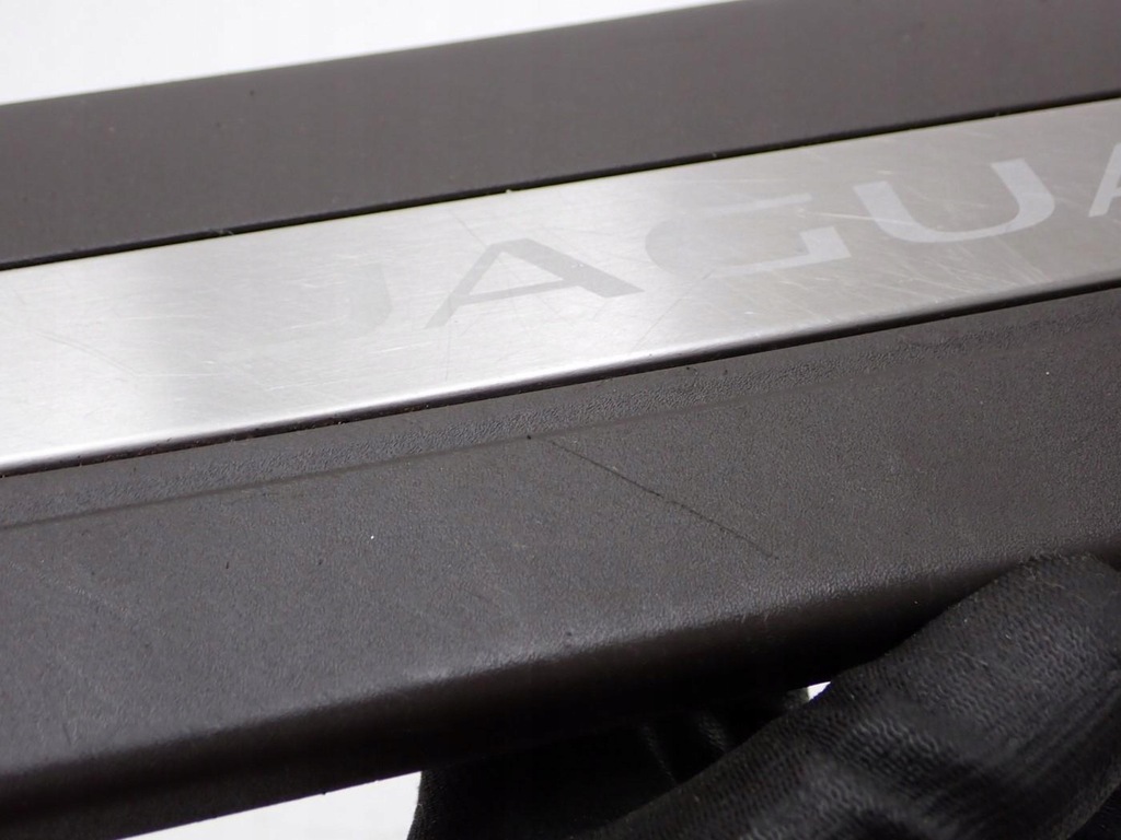 фото №7, Молдинг защита порог порог левая hk83-13201-b jaguar f-pace x761 16r