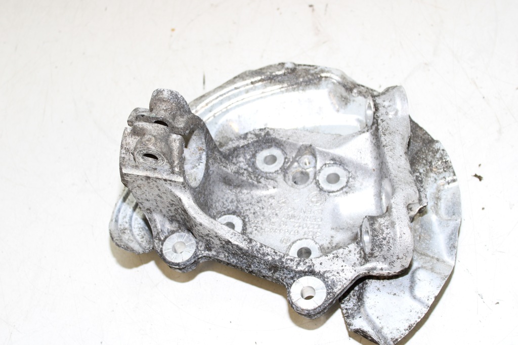 фото №4, Bmw e87 e90 e91 левая поворотный кулак левый перед 6764443