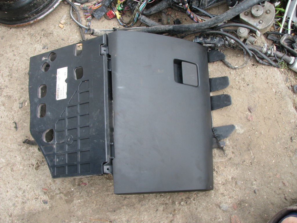 фото №1, Бардачок пасажира opel vectra c lift 13232674