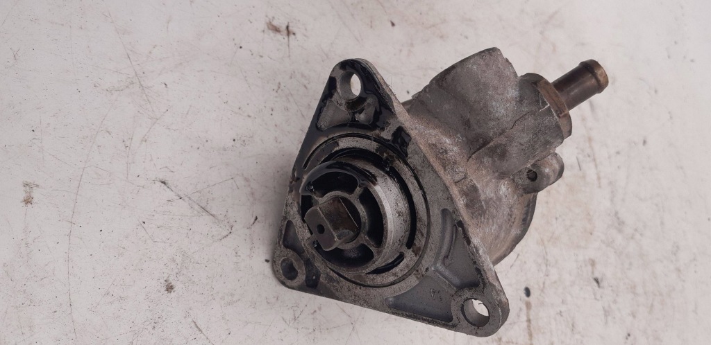 Насос вакууму вакуумний fiat stilo 1.9 jtd 467711051 Зі Шроту