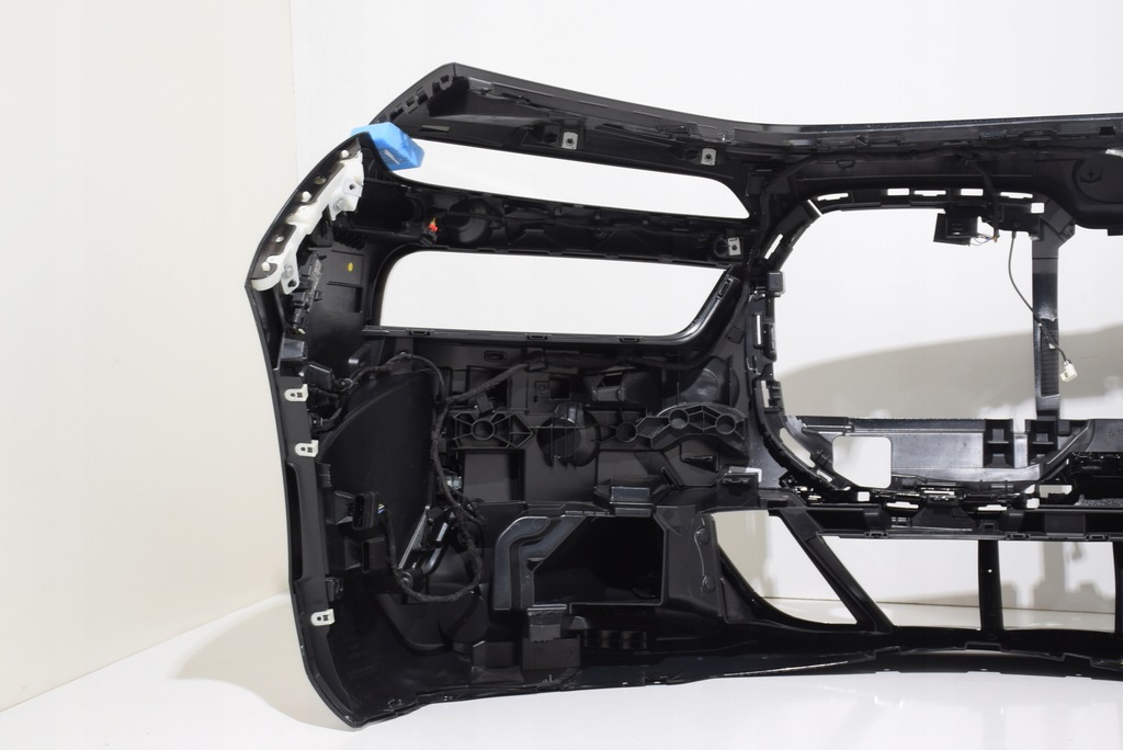 фото №14, Bmw 7 g70 бампер перед m-pakiet 6 pdc 475 black sapphire ece