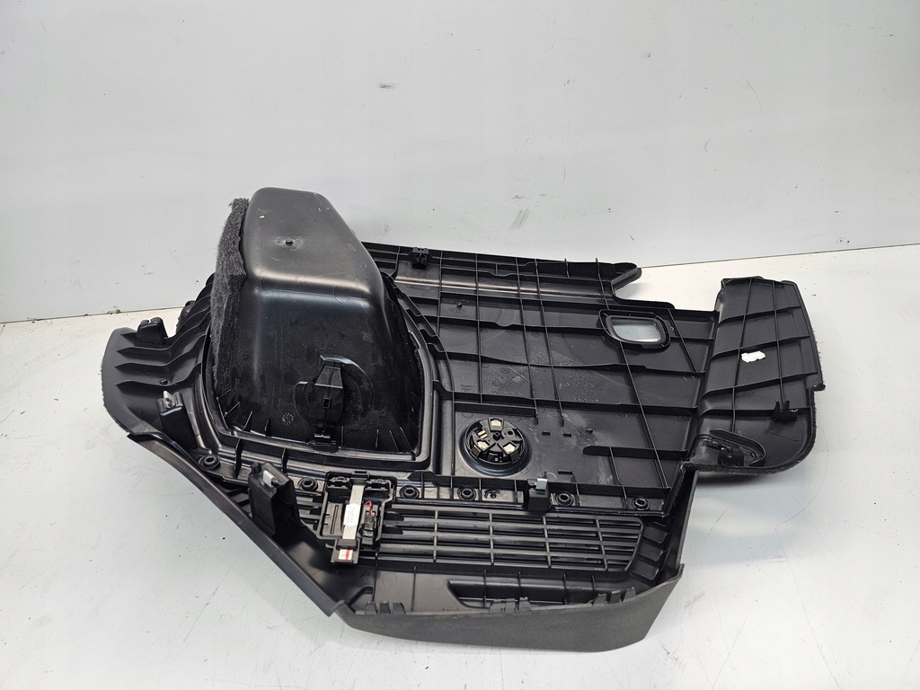 фото №6, Оббивка обшивка багажника лівий audi a3 8v 8v3863879d