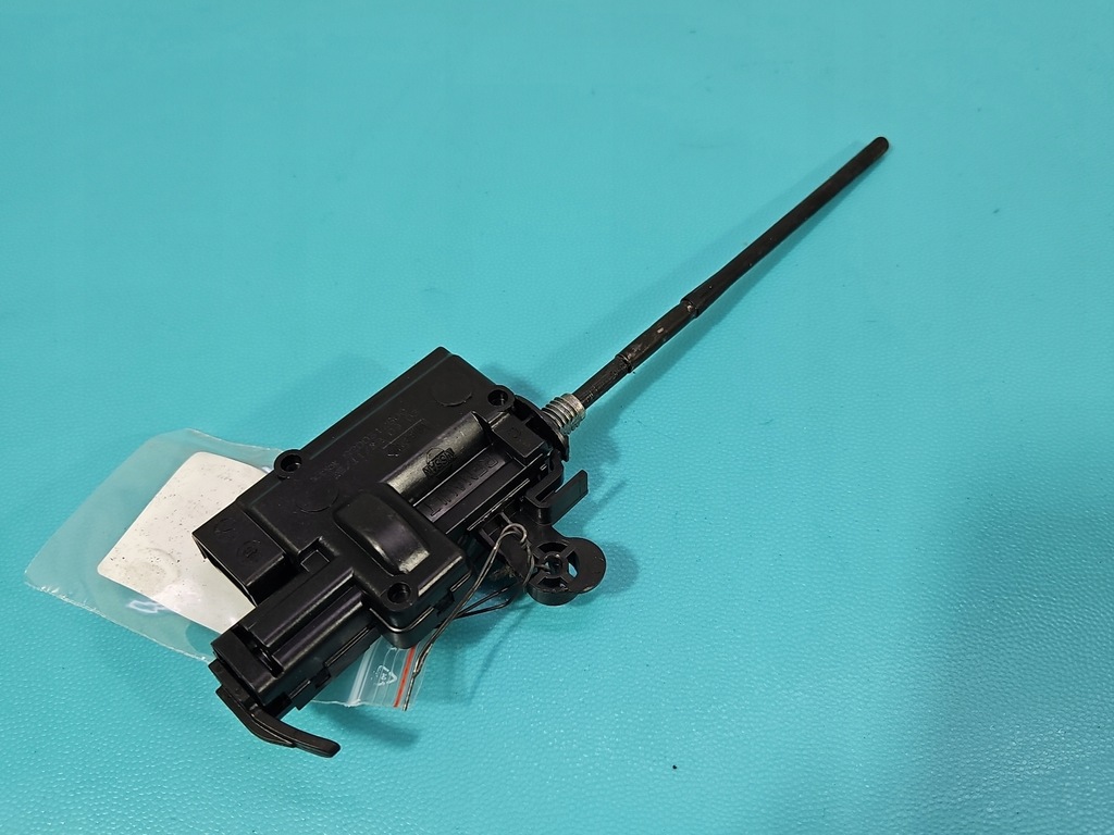 фото №1, Привод крышка заливной топлива renault captur i 8200312600