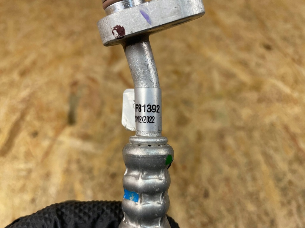 Пабтрубок  трубка шланг кондиционера opel e-corsa f peugeot e-208 2 f81392 2019- Оригинал