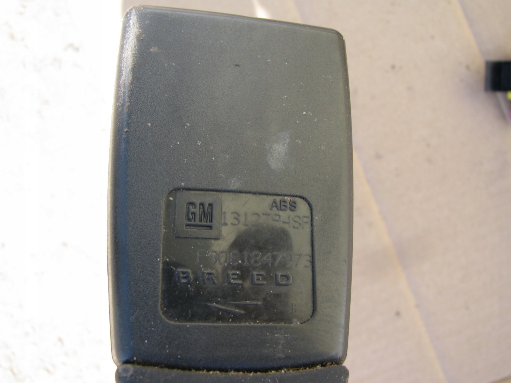 Opel vectra c замок натягувач поперечина перед правий 13127948f в Україні