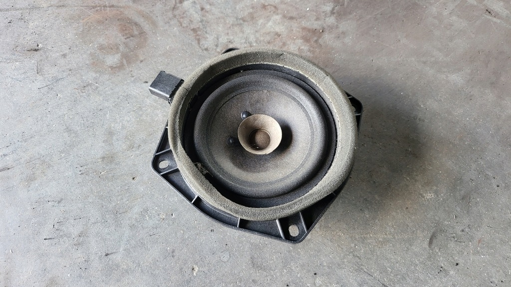 фото №1, Динамик левый правый praód mitsubishi colt mn141417 15w nr716