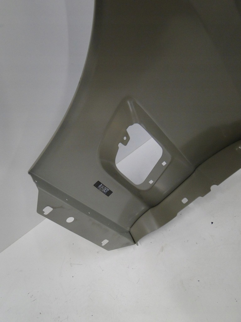 Купить Mercedes sl 230 r230 рестайлинг  крыло  передний правый