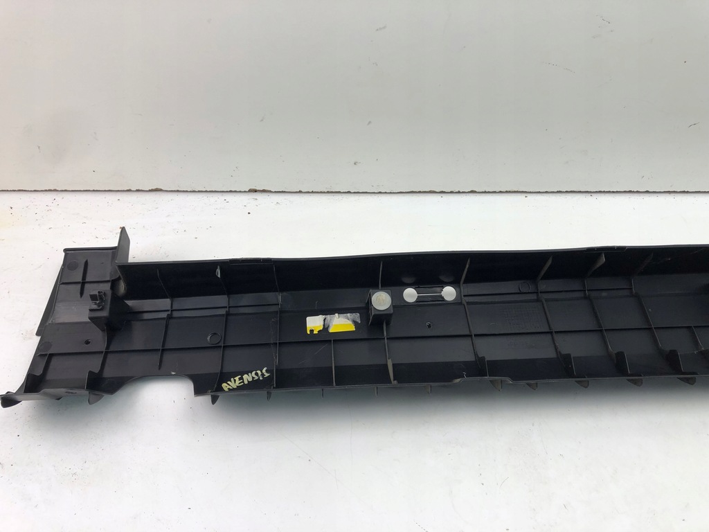 фото №11, Toyota avensis t27 кронштейн задний полка шторка 64271-05040