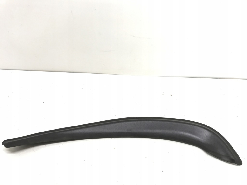 фото №1, Прокладка дверь правая mercedes w190 amg gt