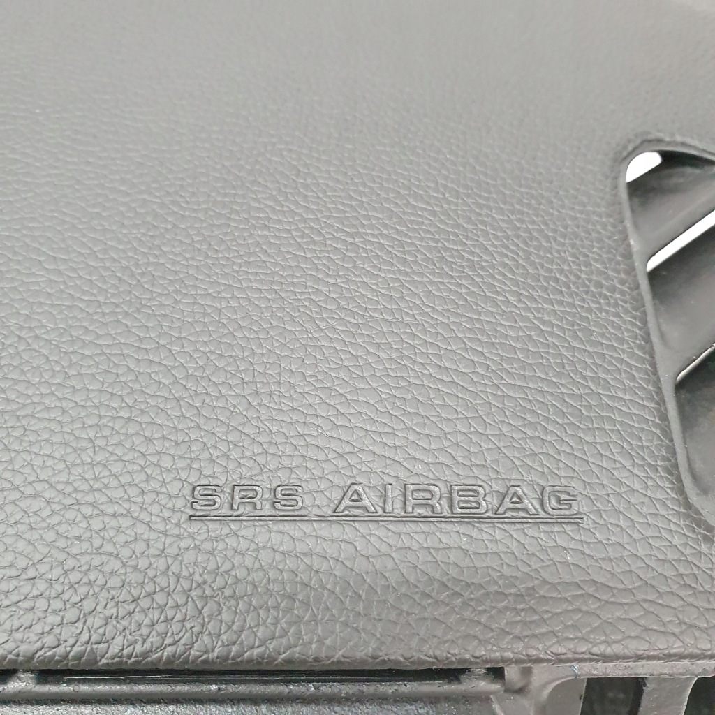 фото №4, Mazda mx5 панель приладів панель приладів подушка подушка безпеки ремені