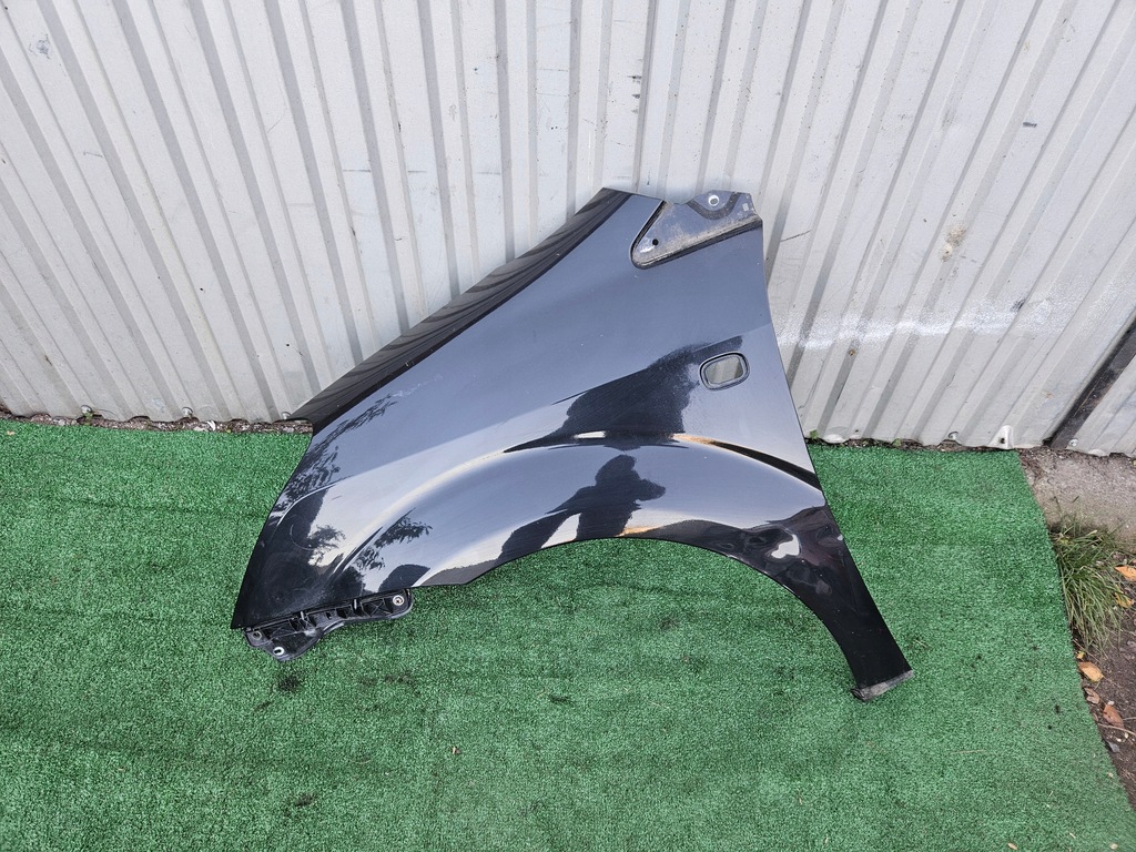 фото №1, Крила лівий перед toyota corolla verso ii 04r-