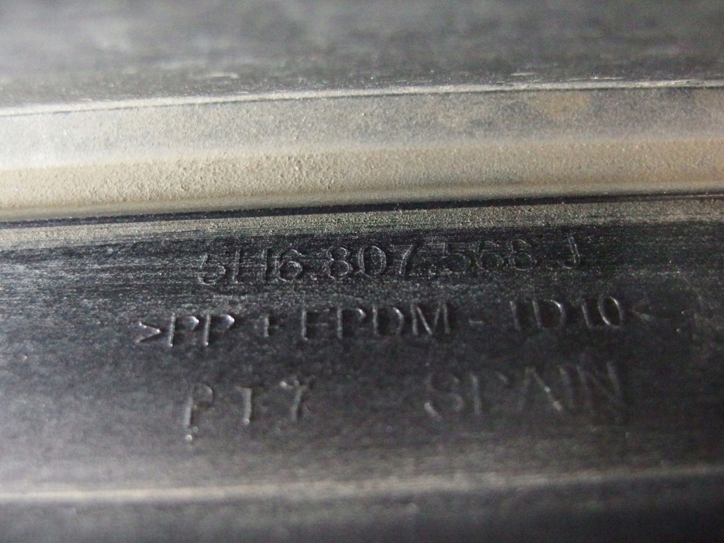 фото №11, Спойлер диффузор бампера заднего vw golf viii 8 r-line 5h6