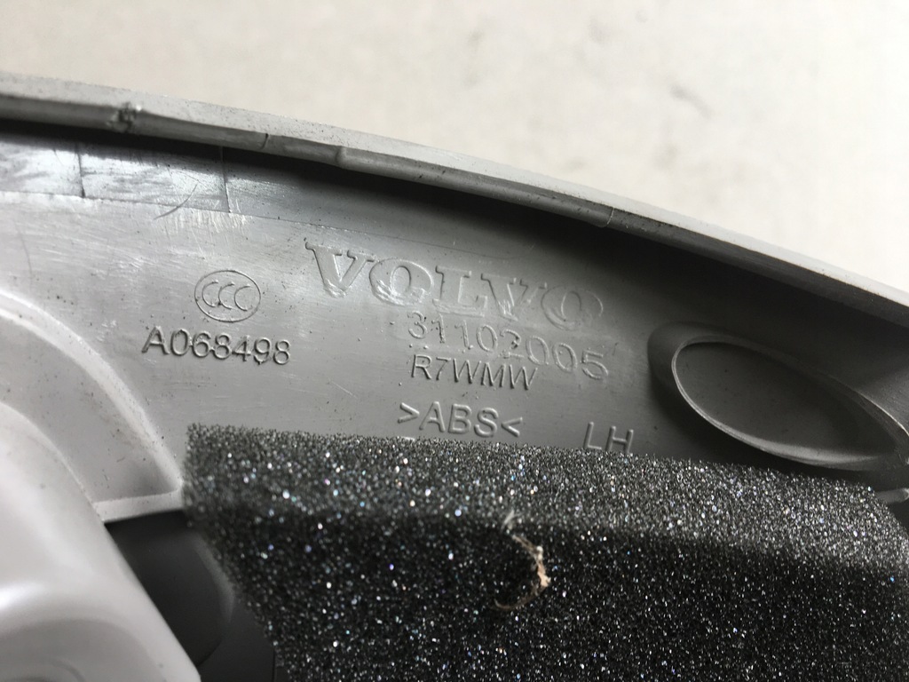 фото №8, V60 i 10- захист стійка обшивка правий лівий задня