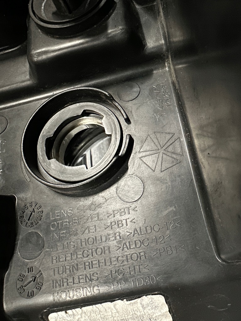 фото №14, Лампа dodge challenger ксенон 2008+ usa права гарний kompletny