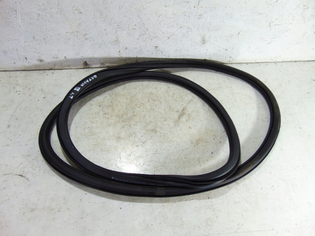 фото №1, Прокладка двері лівий задня skoda octavia iii hb