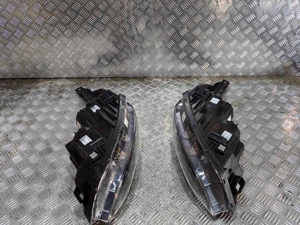 фото №7, Proceed 3 iii lift 21- лампа передня права full