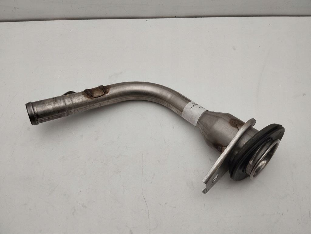 Aston martin vantage 3 2009 труба заливной топлива 6g339032ac Недорого