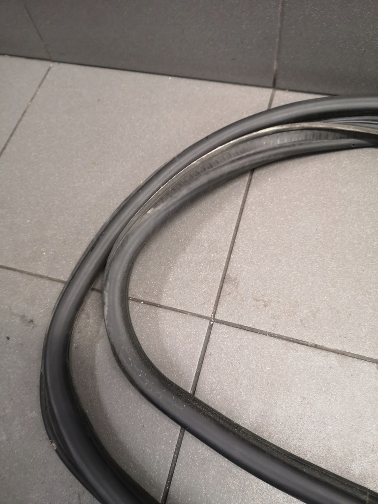 фото №8, Прокладка крышки багажника audi a8 d3