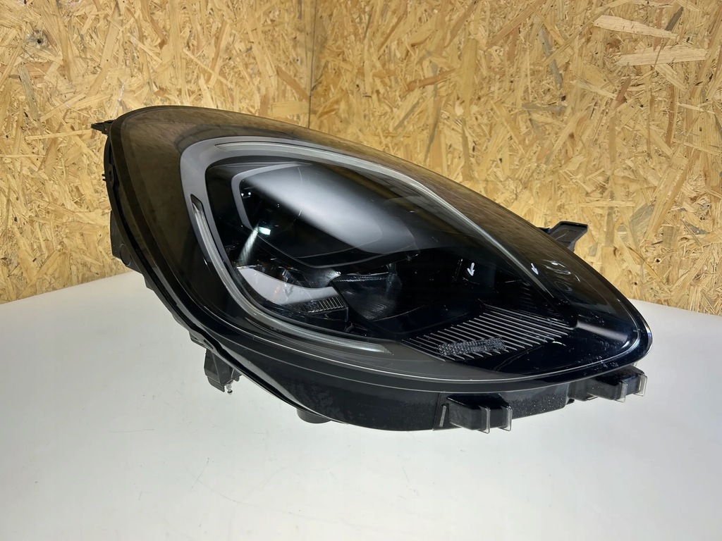 фото №1, Ford puma 2021 лампы передние