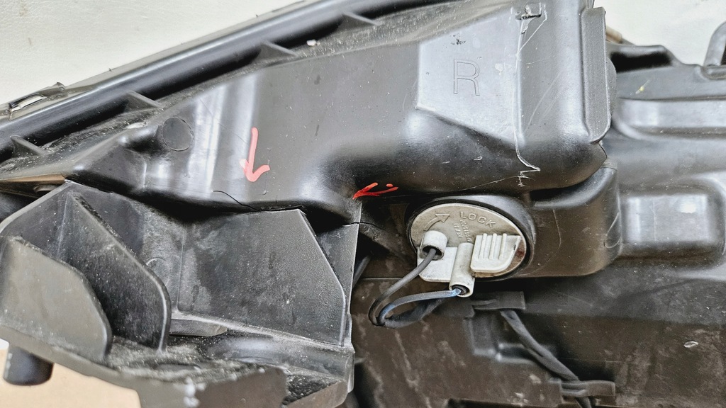 фото №10, Лампа перед права mitsubishi outlander iii lift